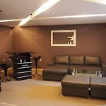 Ata 4*