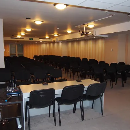 מלון Ata וארשץ