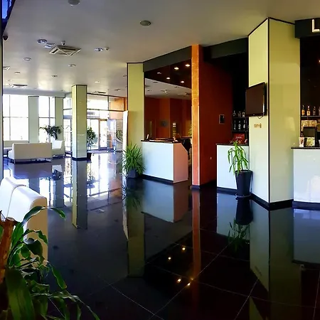 Ata Hotel 4*