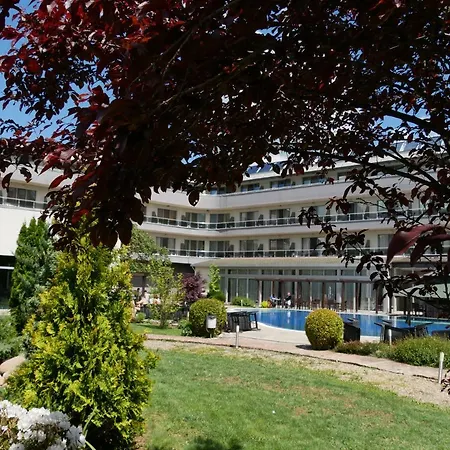 Ata 4* Varšec